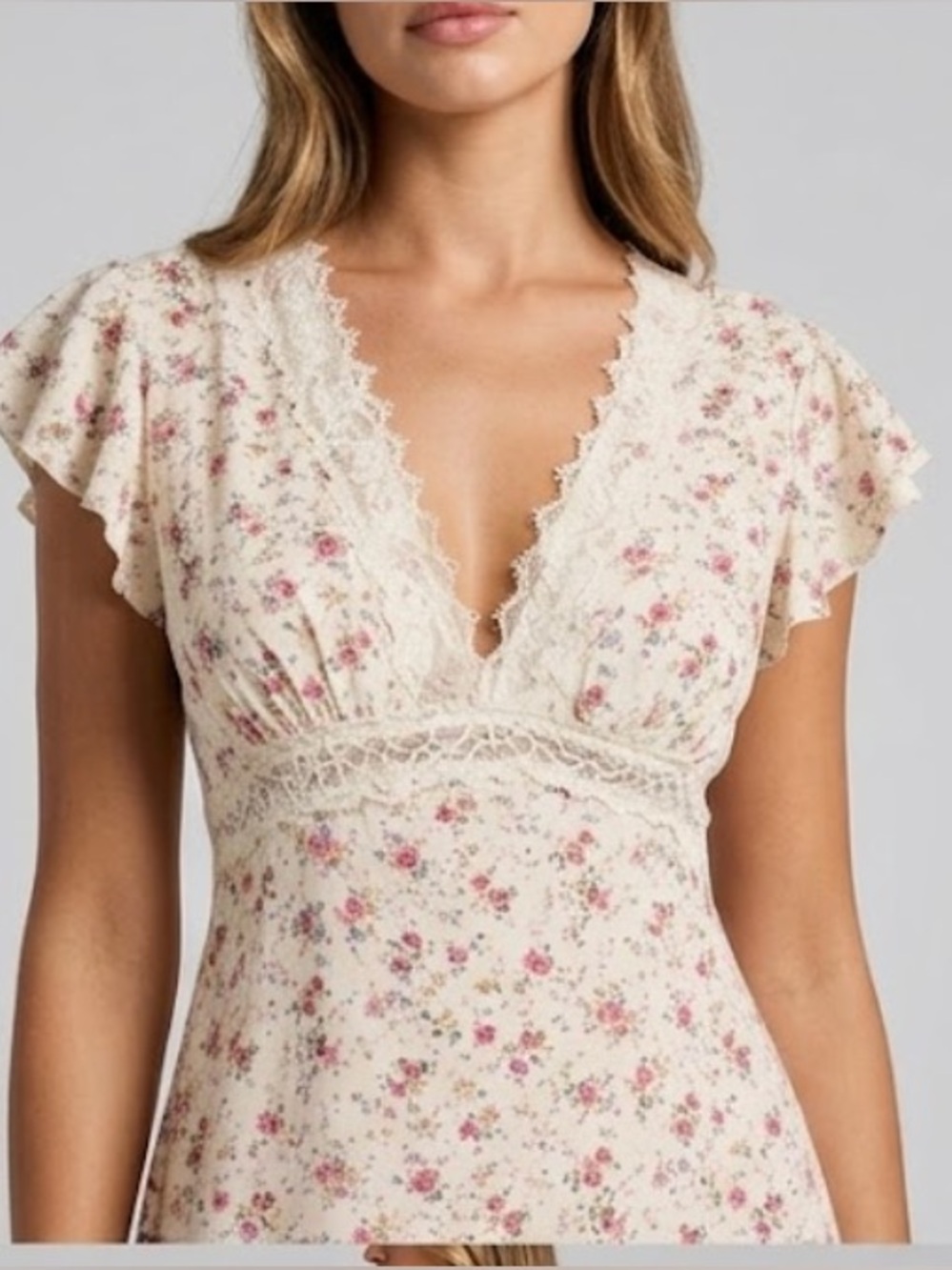 Vintage-Inspired Floral Lace-Trim Maxi Dress - Picture 2 of 10